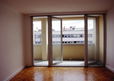 Salon -  SAM donnant sur balcon avec ouverture à l'anglaise