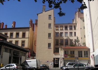 Lyon 1er, retour d’immeuble tranchant. Les habitants en façade ont la vue coupé et du point de vue énergétique ?