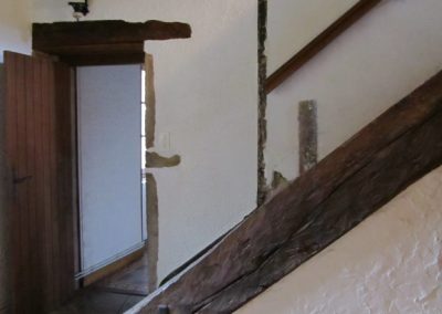 Une porte permet d'entrer dans le salon et la SAM