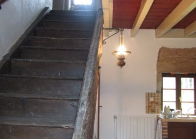 Cuisine et montée d'escalier