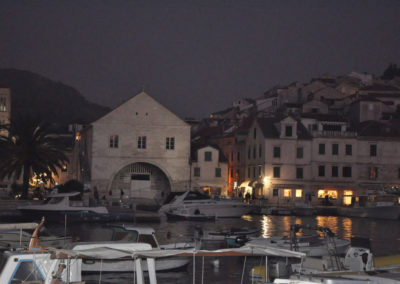 Hvar Arsenal en nocturne
